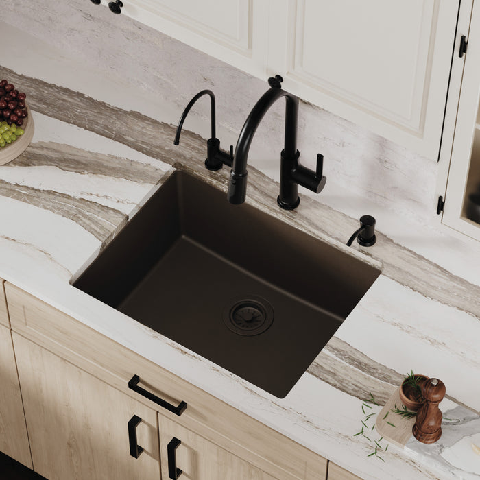 QU-820-BR Main Lifestyle