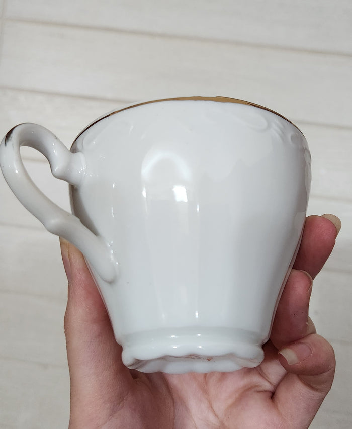 6 Japanese Porcelain Tea Cups and Saucers Set