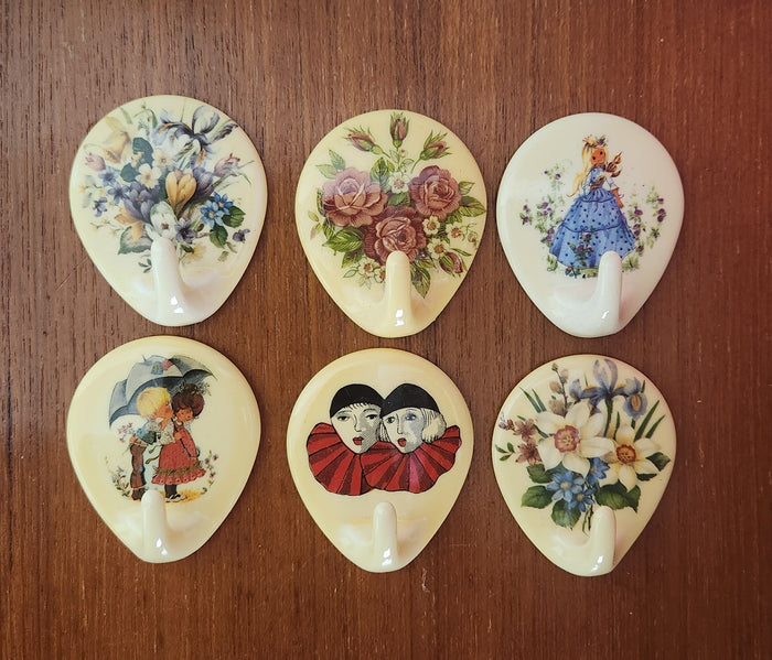 80s unused  adhesive wall hooks