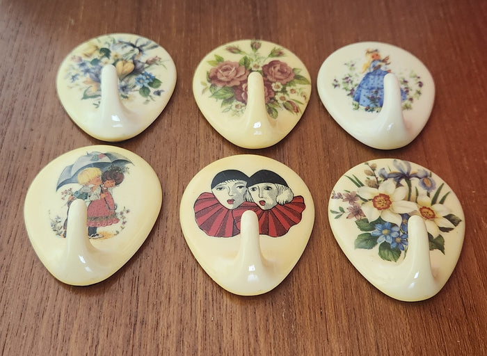 80s unused  adhesive wall hooks