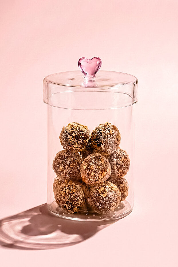 950ml Borosilicate Glass Storage Jar with Heart Lid