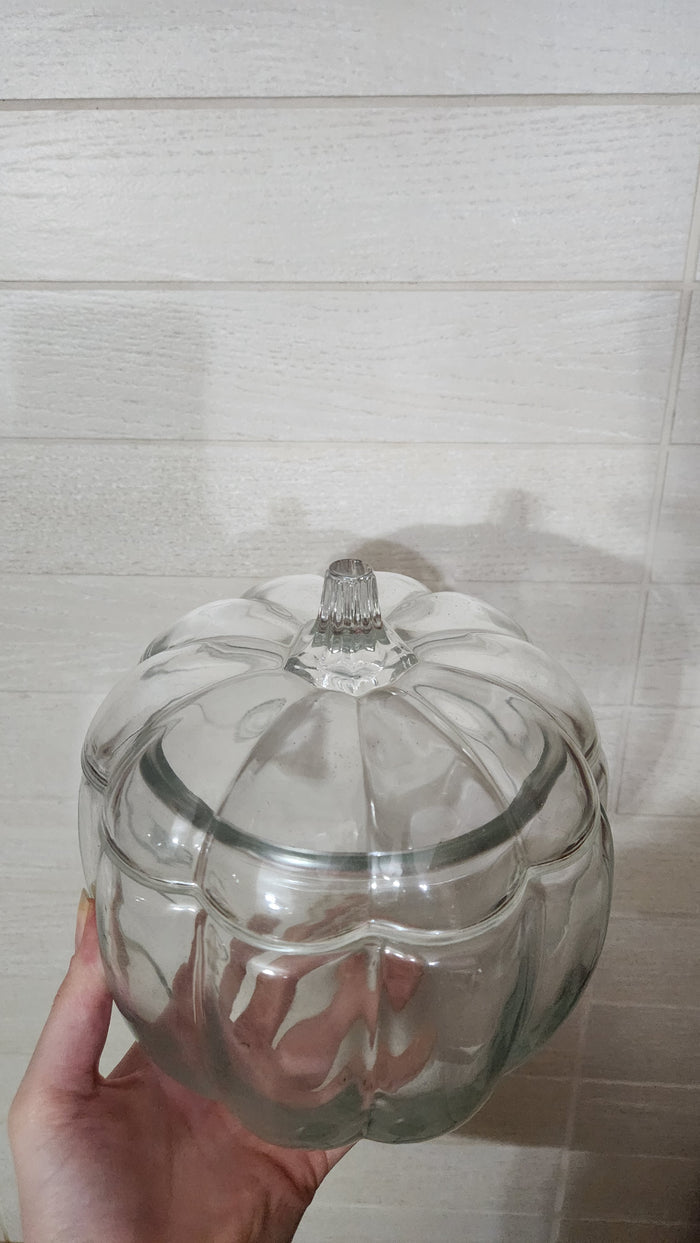 Anchor Hocking 70 oz. pumpkin-shaped glass storage jar with a lid