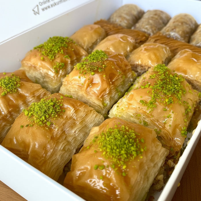 Asi | Assorted Baklava with Pistachio and Walnut - TryAladdin