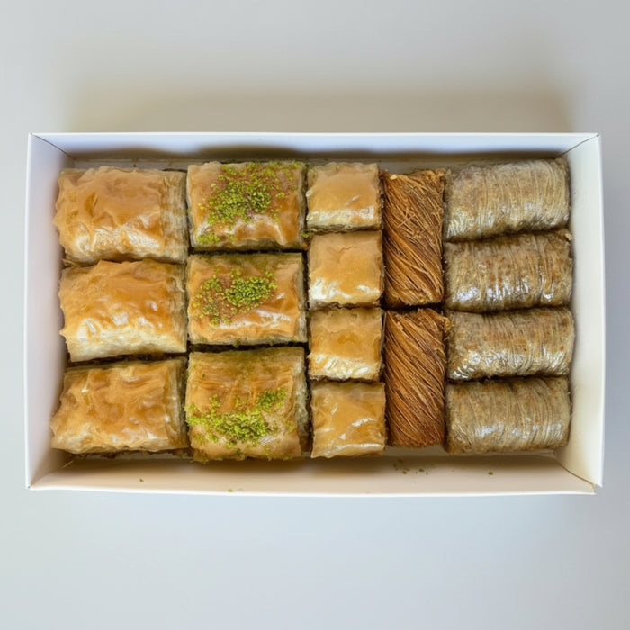 Asi | Assorted Baklava with Pistachio and Walnut - TryAladdin