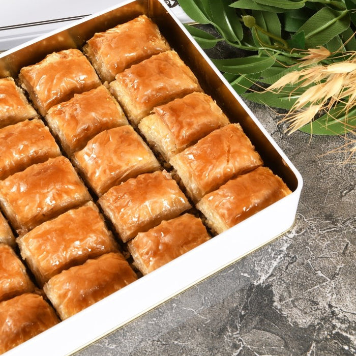 Asi | Walnut Baklava in Gift Metal Box - TryAladdin