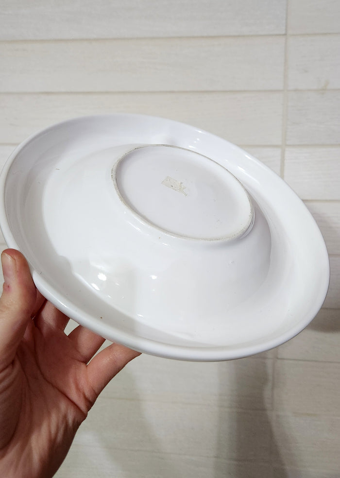 Ceramic Ashtray - White "Space Age" Design