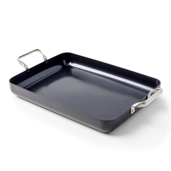 Dark gray ceramic nonstick 13.8″ x 10″ rectangular roasting pan with silver side handles.