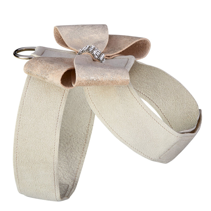 Doe with Champagne Glitzerati Nouveau Bow Tinkie Harness