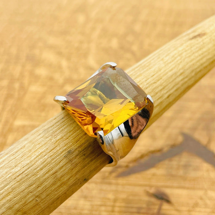 Handmade Turkish Sterling Silver Zultanite Ring - Genuine Color-Changing Gemstone for Women