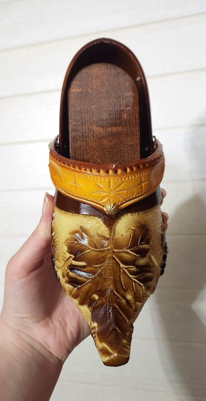 Hanging Shoe Shine Brush Set Decorative Clog Ornament