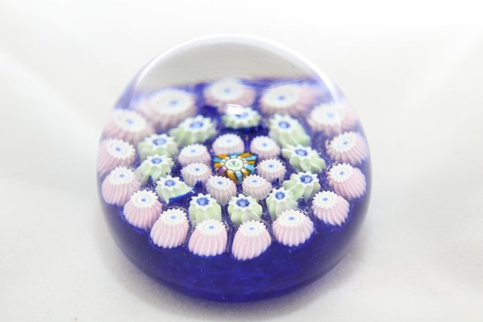 John Deacons SCOTLAND Bunch of Flowers Millefiori Magnum Paperweight