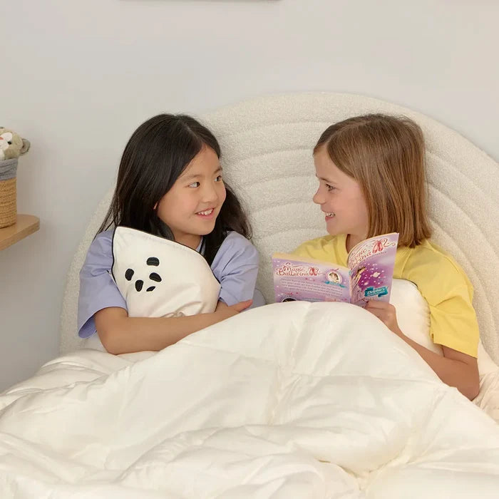 [all] Girls talking on a bed with Kids Cloud Bamboo Duvet
