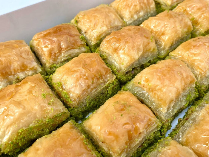 Koskeroglu | Turkish Lasting Baklava with Pistachio - TryAladdin