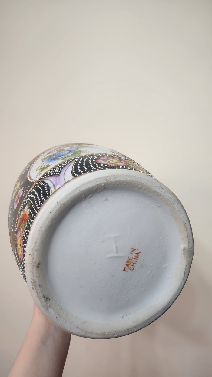 Large vintage chinese porcelain vase