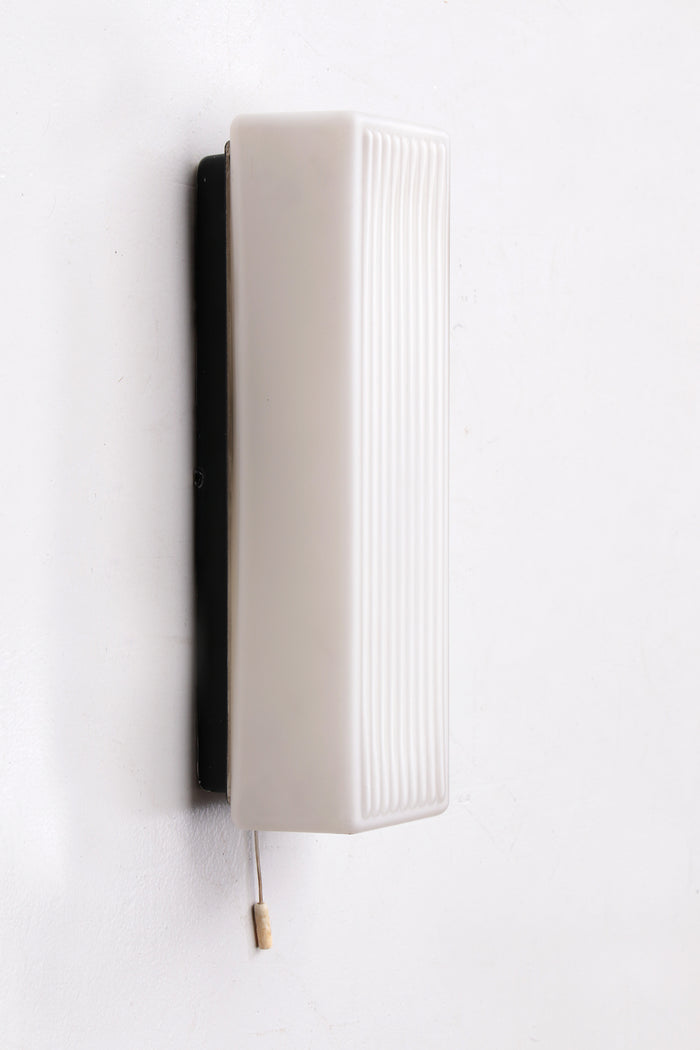 Milk Glass Wall Lamp with Clean Design (1960, Germany)