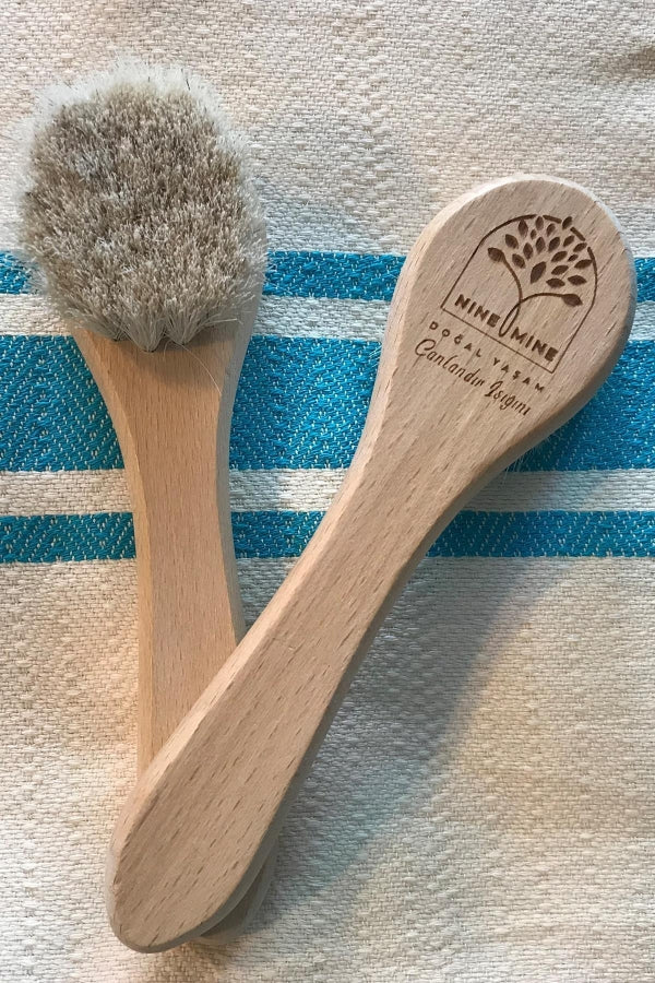Natural Horse Hair Facial Cleansing Brush