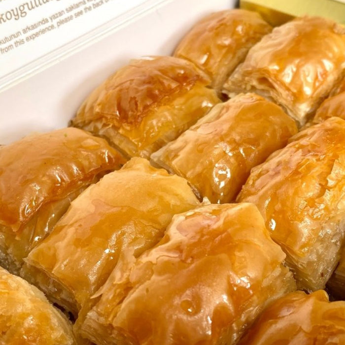 Karakoy Gulluoglu | Turkish Light Baklava with Pistachios (Low Glycemic Index) - TryAladdin