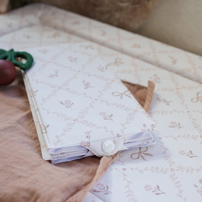 Wilby & Wonder – Travel Baby Changing Mat - Sweet Pea